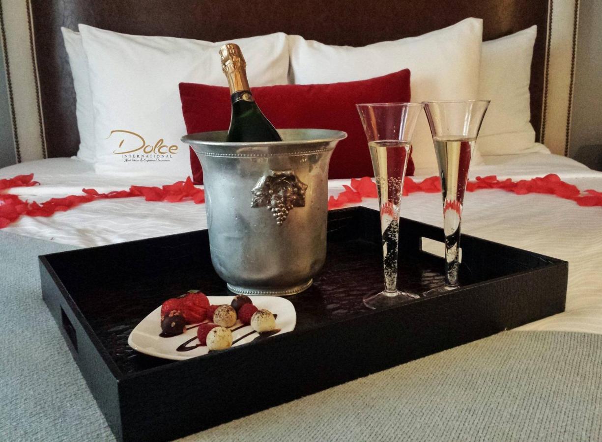 Hotel Dolce International สโกเปีย ภายนอก รูปภาพ