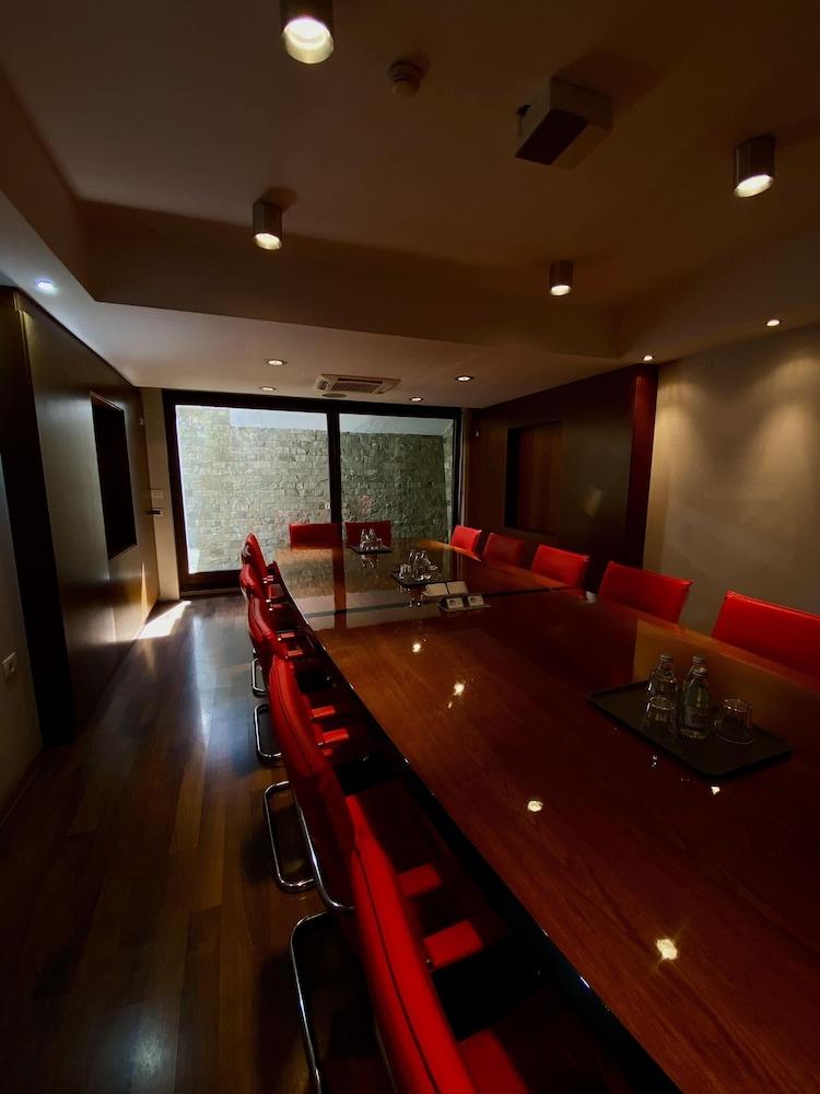 Hotel Dolce International สโกเปีย ภายนอก รูปภาพ