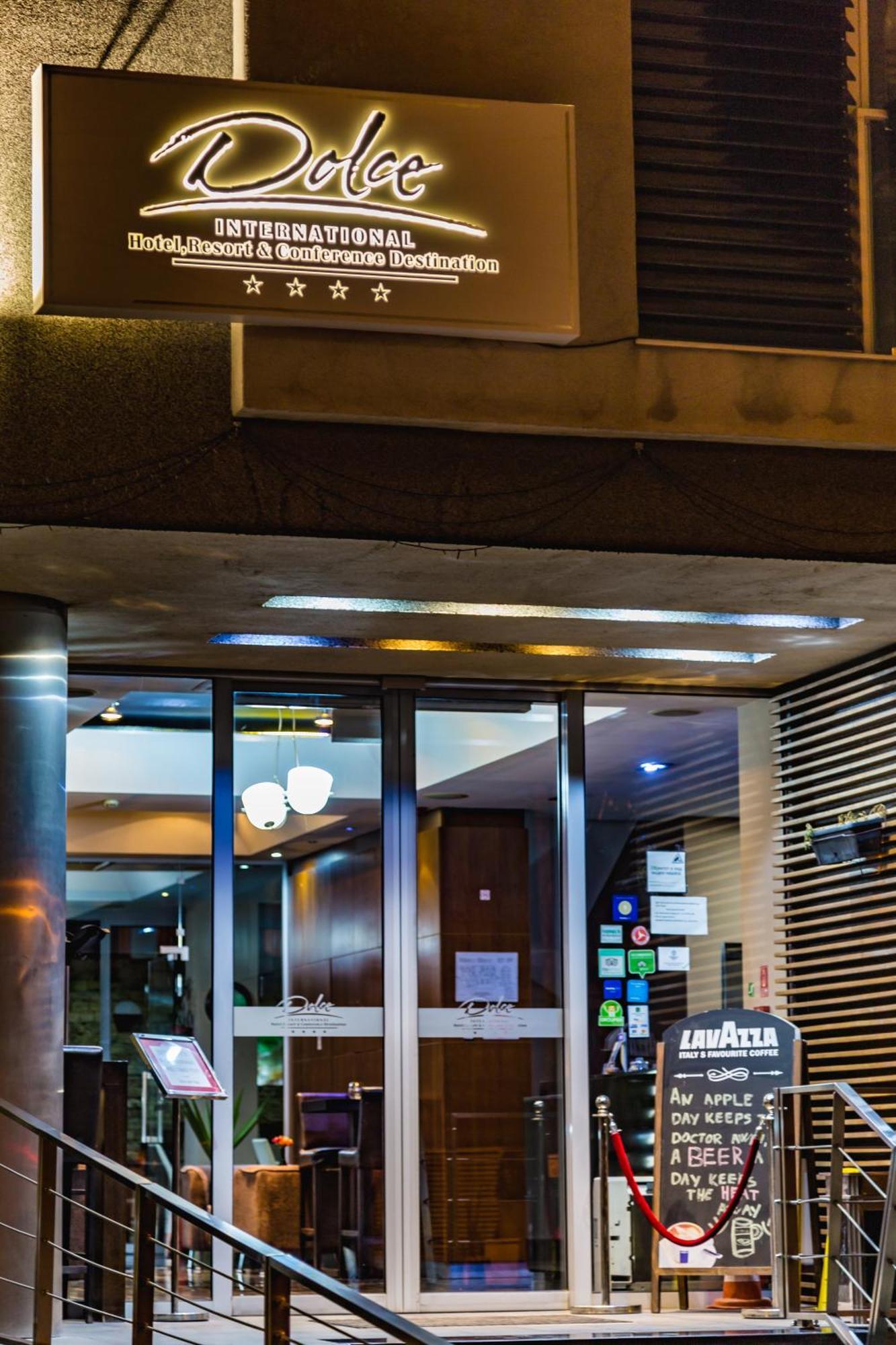 Hotel Dolce International สโกเปีย ภายนอก รูปภาพ