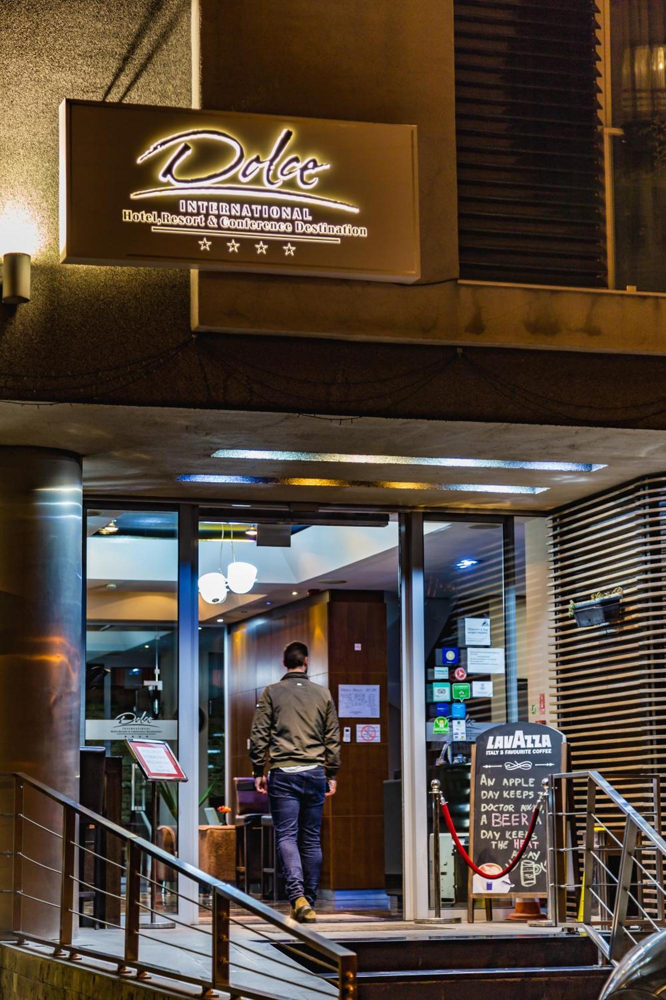 Hotel Dolce International สโกเปีย ภายนอก รูปภาพ