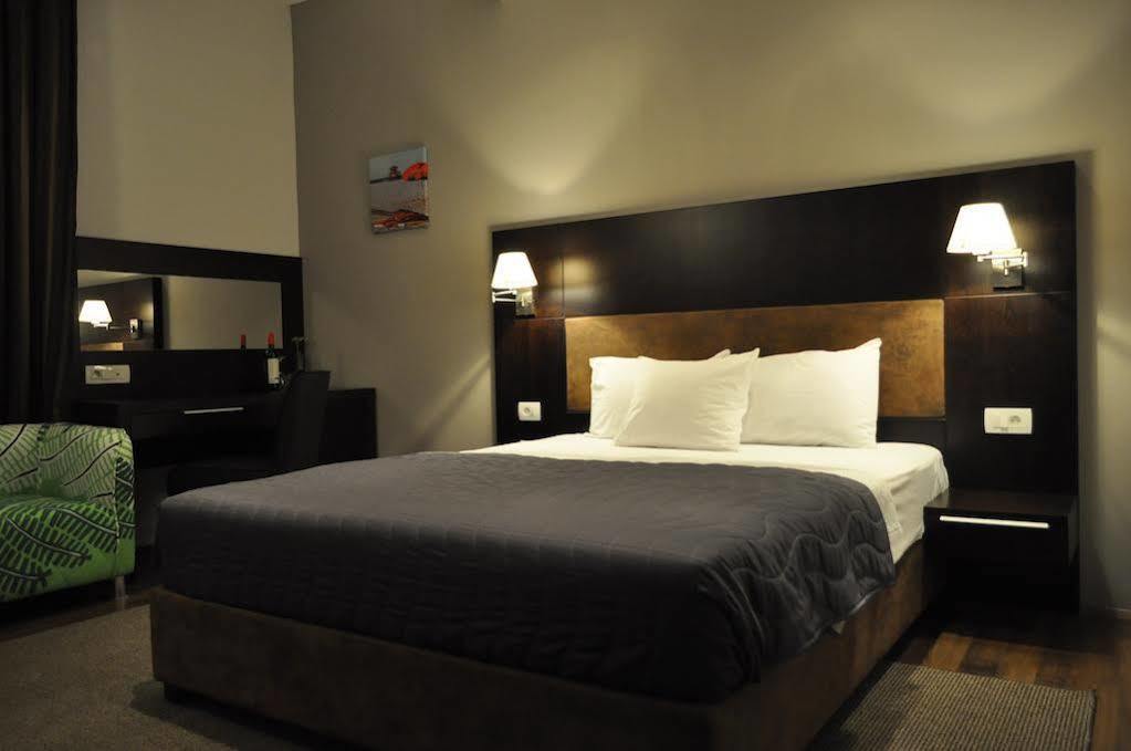 Hotel Dolce International สโกเปีย ภายนอก รูปภาพ